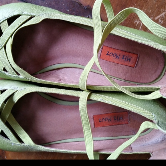 Miss Mooz - Delma, Apple Green Leather, loafer fla - Picture 2 of 4